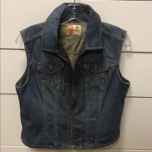 Jean Vest